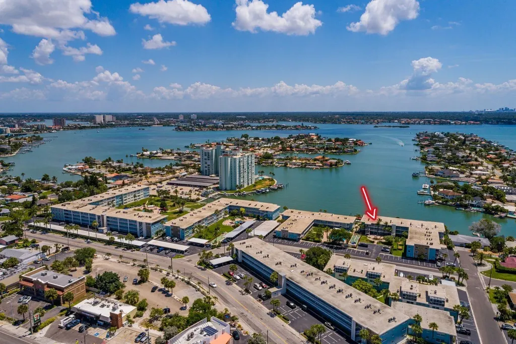6061 2nd Street E St Pete Beach FL 33706