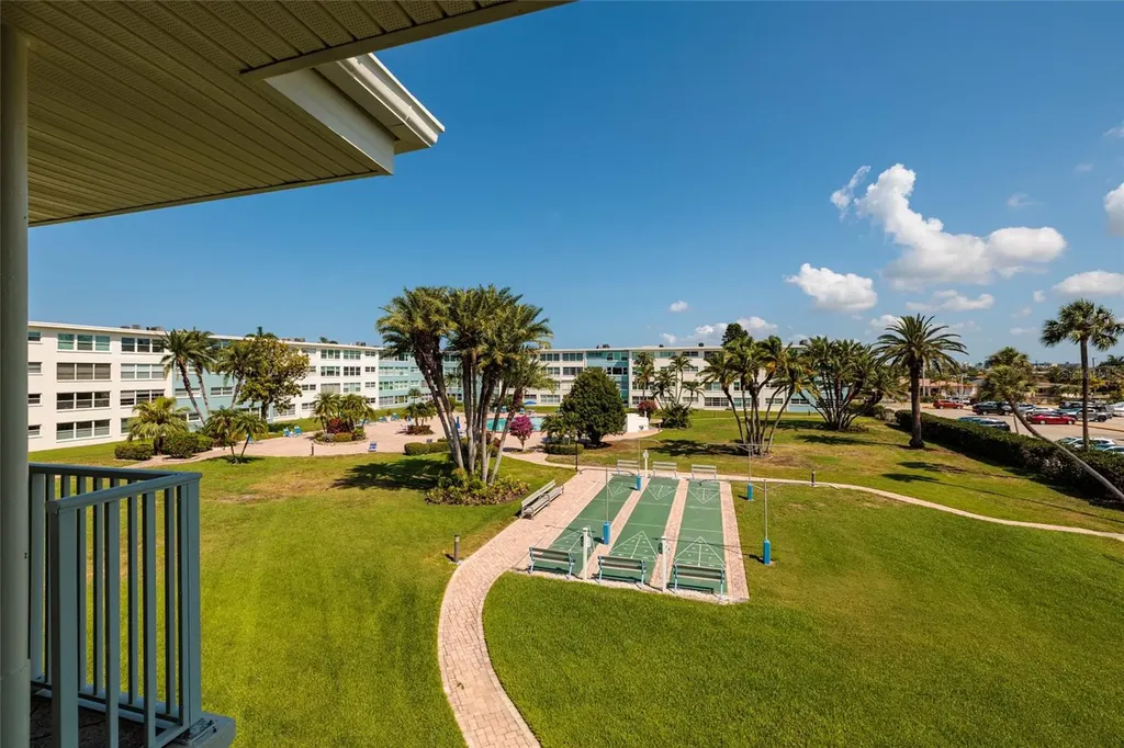6061 2nd Street E St Pete Beach FL 33706