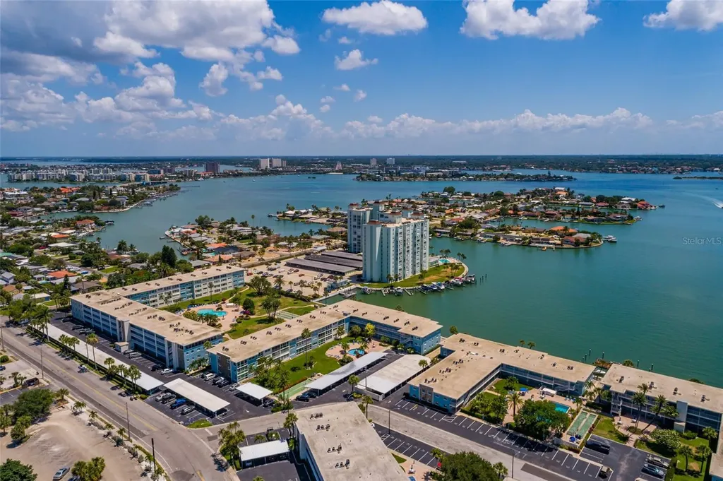 6061 2nd Street E St Pete Beach FL 33706