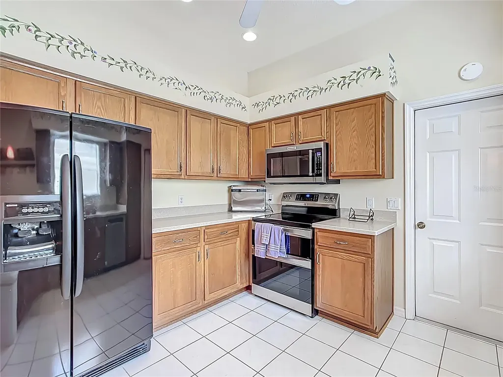 208 Desota Court Lady Lake FL 32159