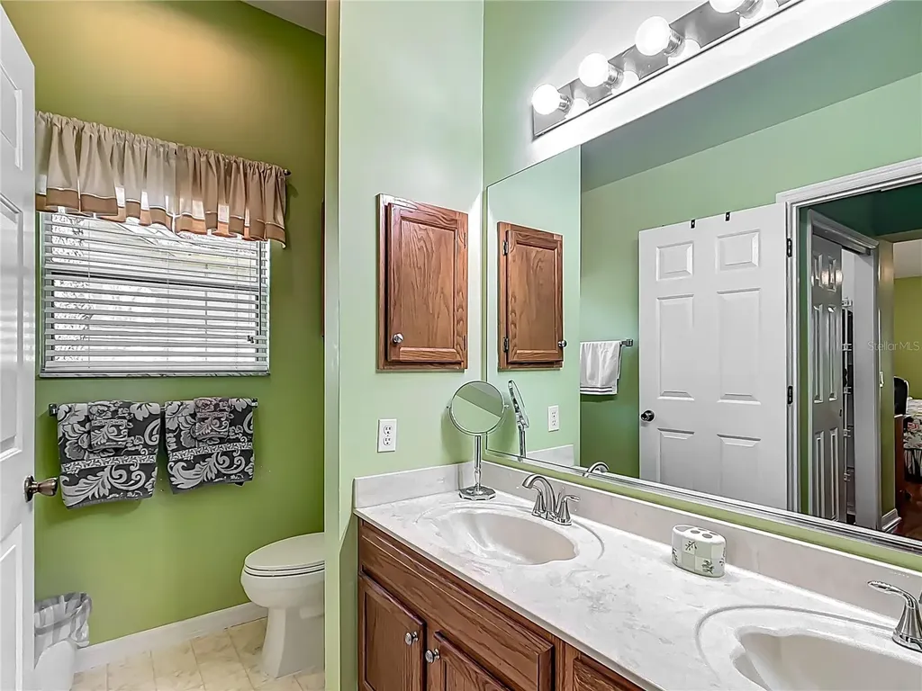 208 Desota Court Lady Lake FL 32159