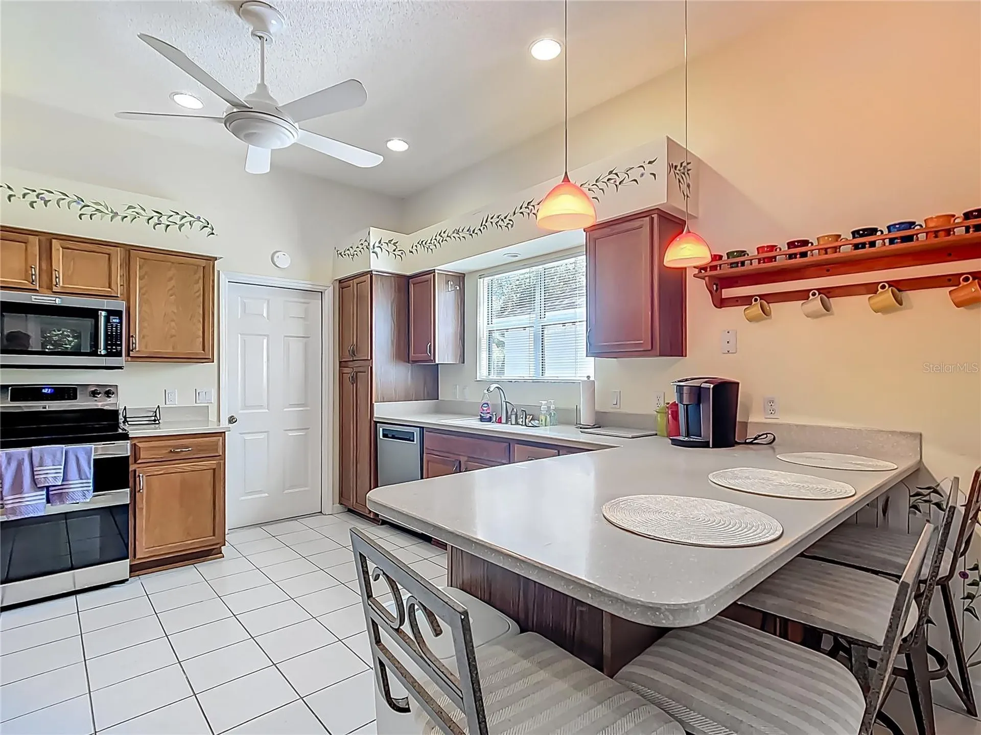 208 Desota Court Lady Lake FL 32159