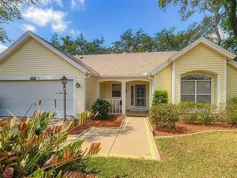 208 Desota Court Lady Lake FL 32159