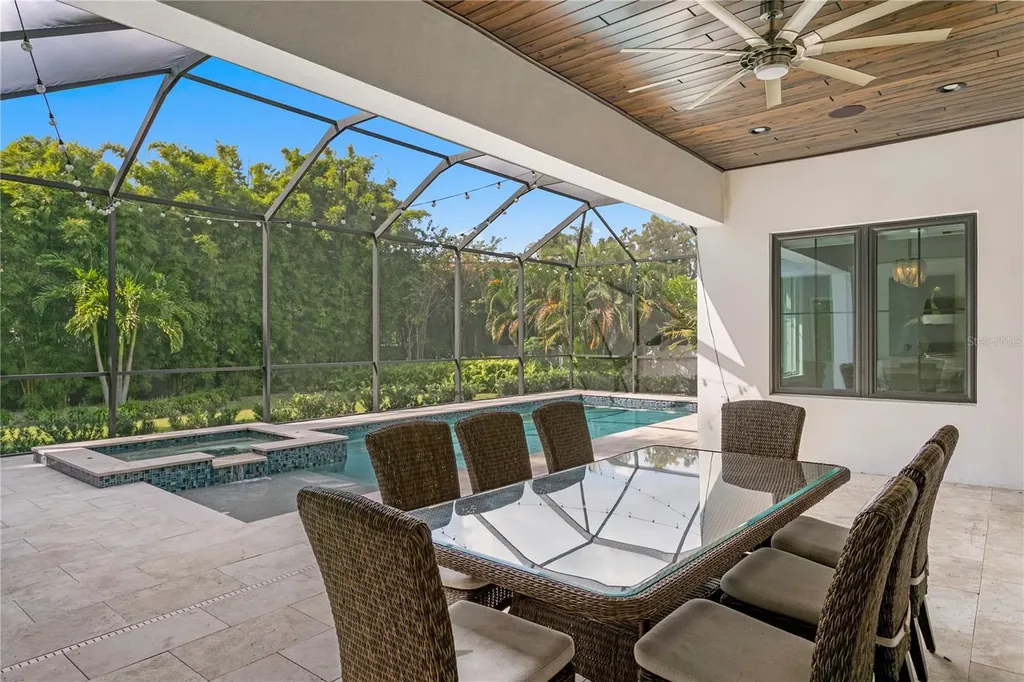 4511 W Swann Avenue Tampa FL 33609