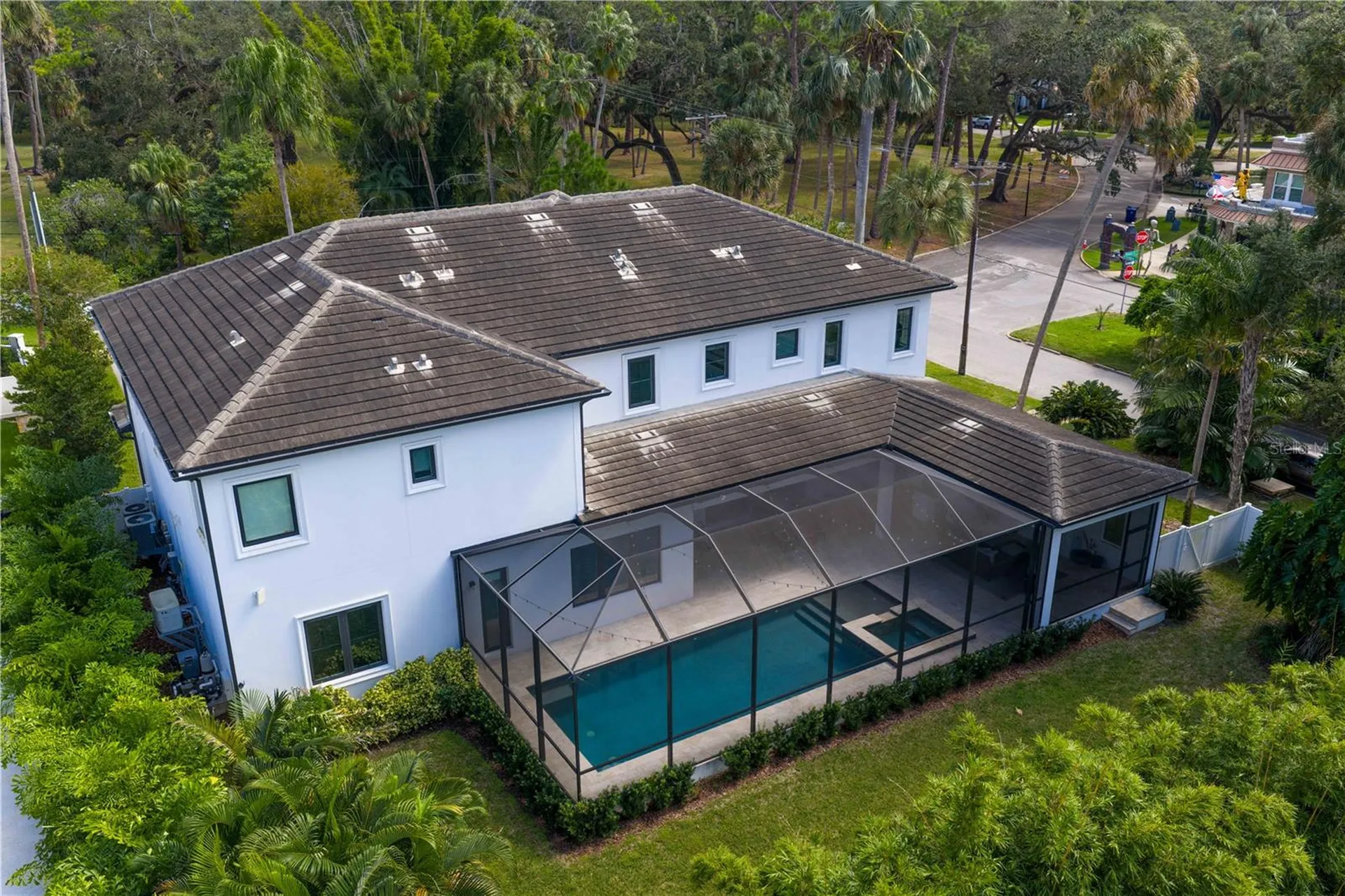 4511 W Swann Avenue Tampa FL 33609