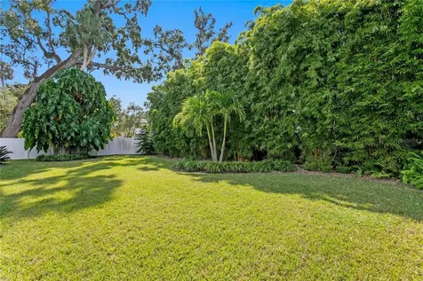 4511 W Swann Avenue Tampa FL 33609