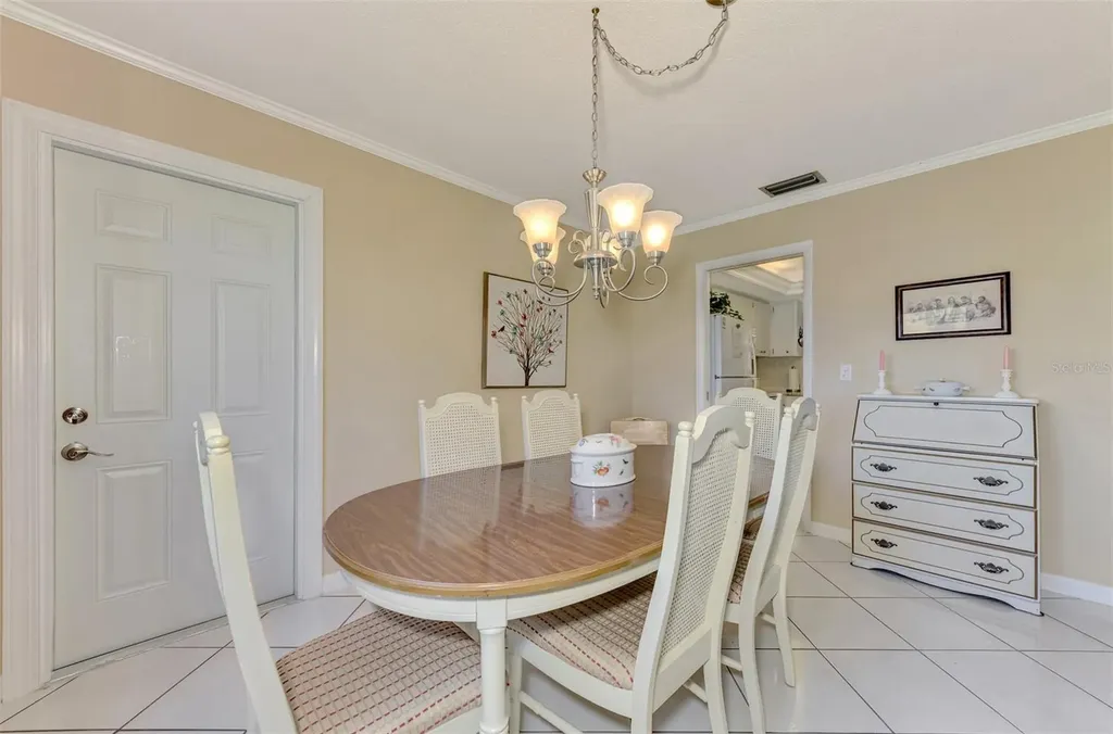 2505 Riverbluff Parkway Sarasota FL 34231