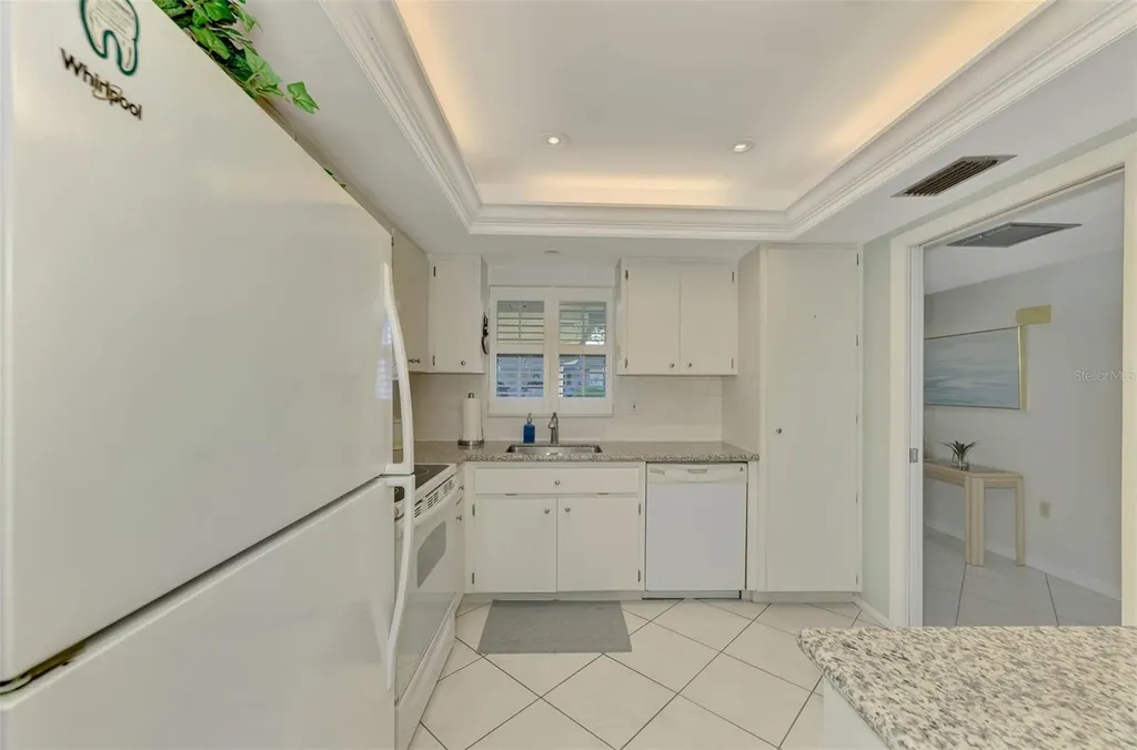 2505 Riverbluff Parkway Sarasota FL 34231