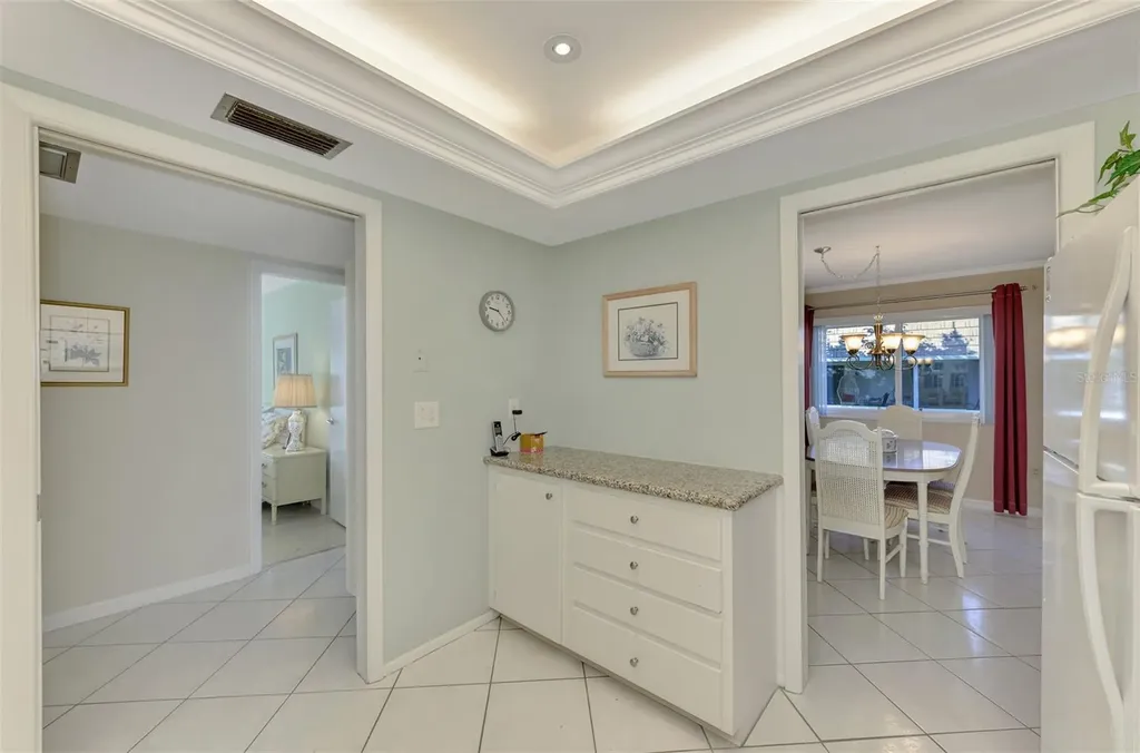2505 Riverbluff Parkway Sarasota FL 34231