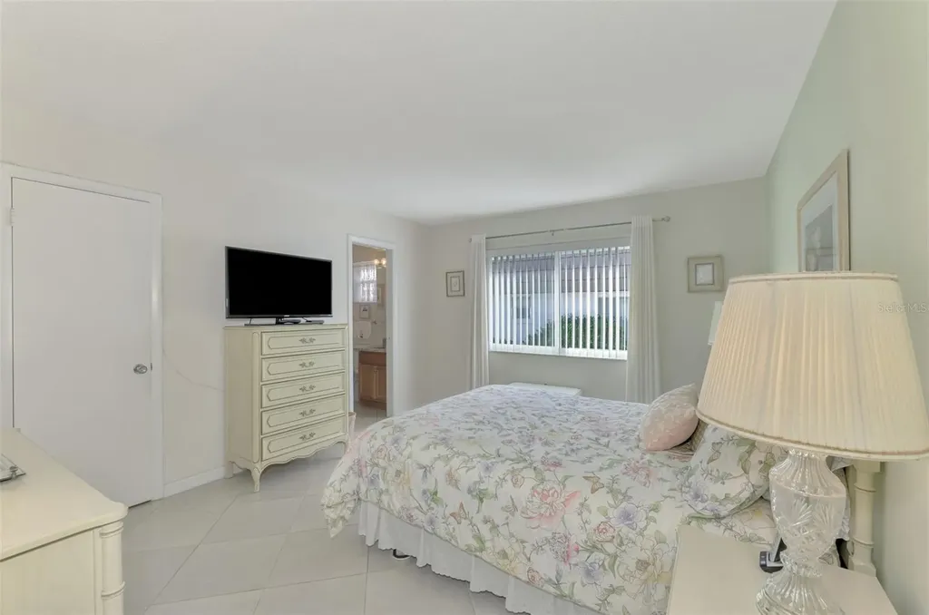 2505 Riverbluff Parkway Sarasota FL 34231