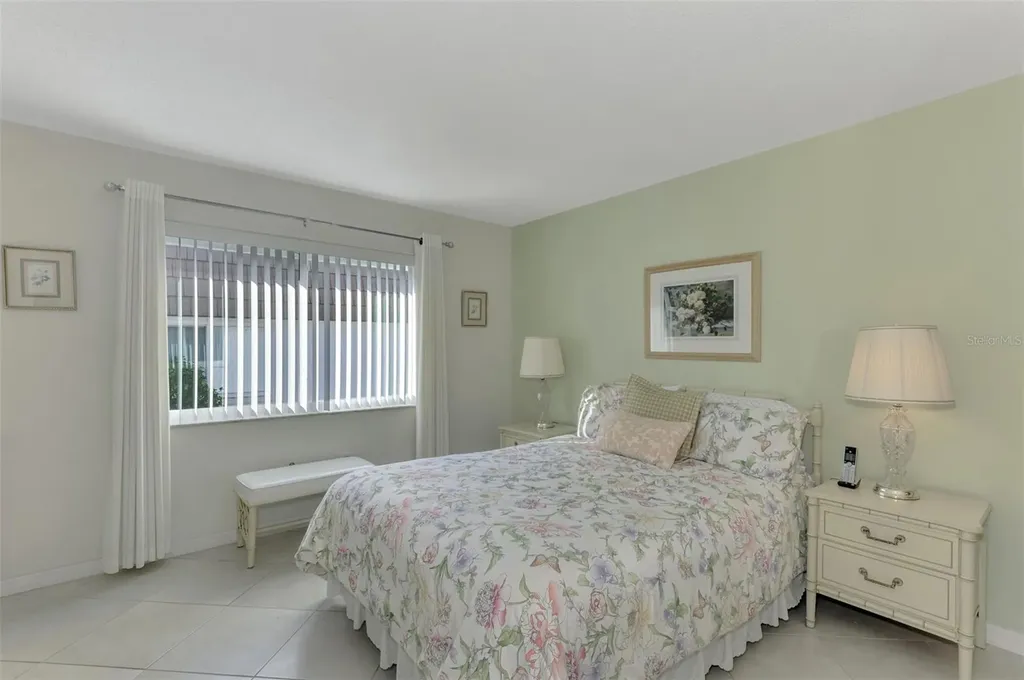 2505 Riverbluff Parkway Sarasota FL 34231