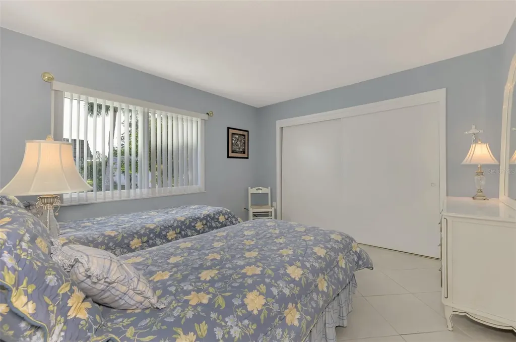 2505 Riverbluff Parkway Sarasota FL 34231