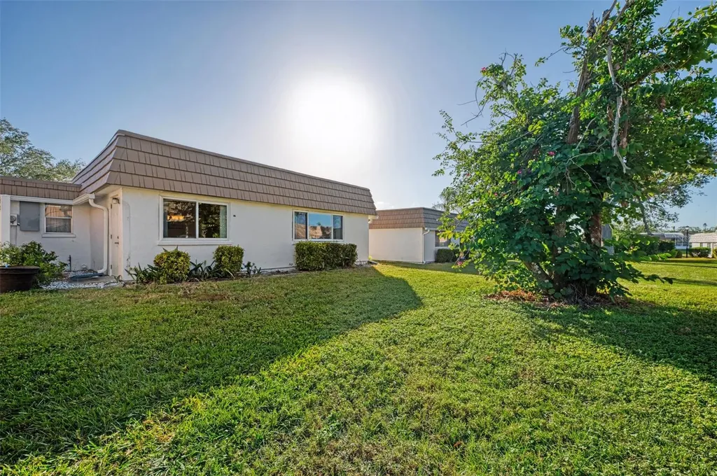 2505 Riverbluff Parkway Sarasota FL 34231