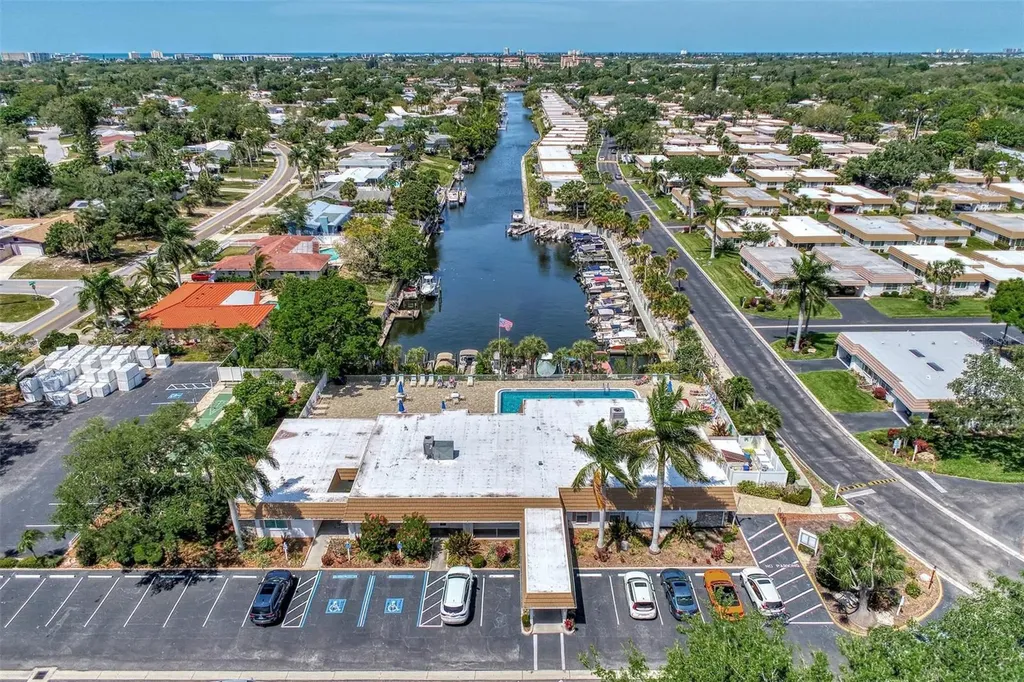 2505 Riverbluff Parkway Sarasota FL 34231