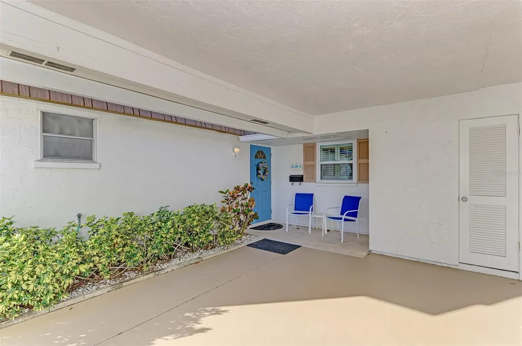 2505 Riverbluff Parkway Sarasota FL 34231