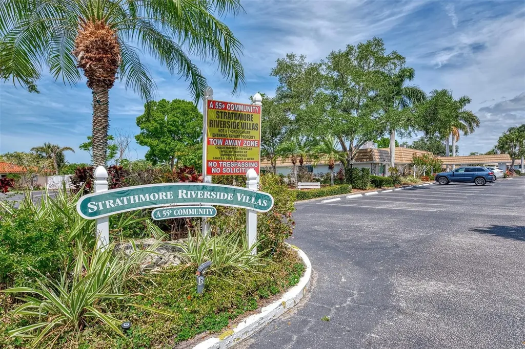 2505 Riverbluff Parkway Sarasota FL 34231