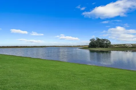 2485 Waterfront Circle Sarasota FL 34240