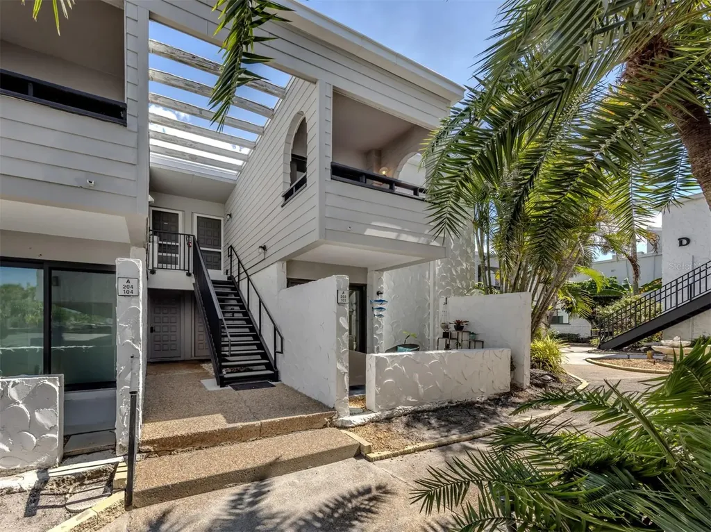 1555 Tarpon Center Drive Venice FL 34285