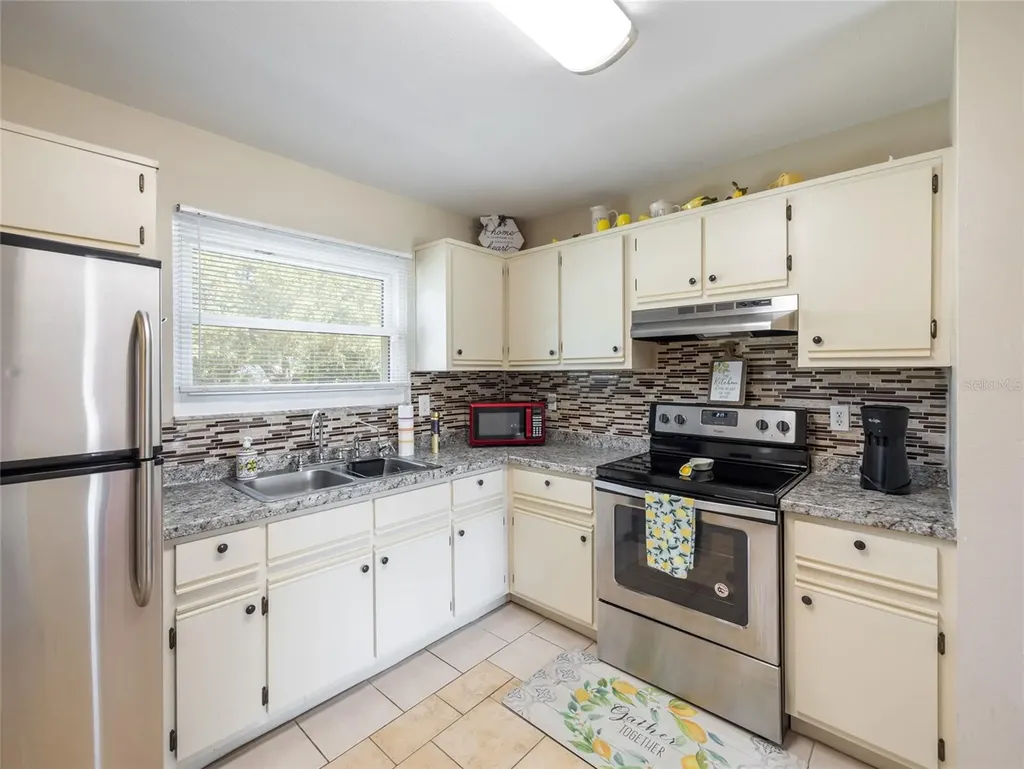 18 Oak Court Ocala FL 34472