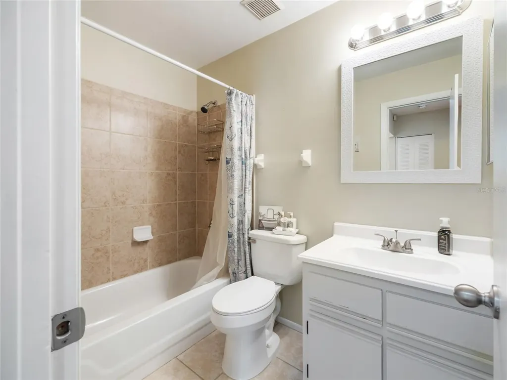 18 Oak Court Ocala FL 34472