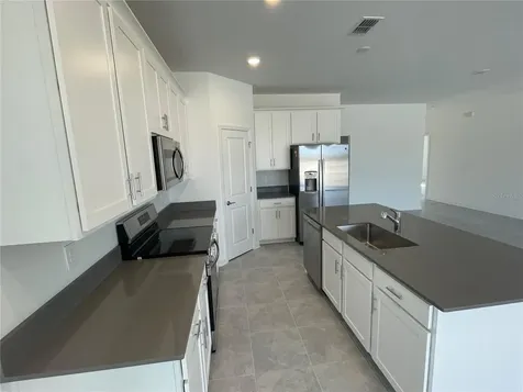 5267 Dagenham Davenport FL 33837