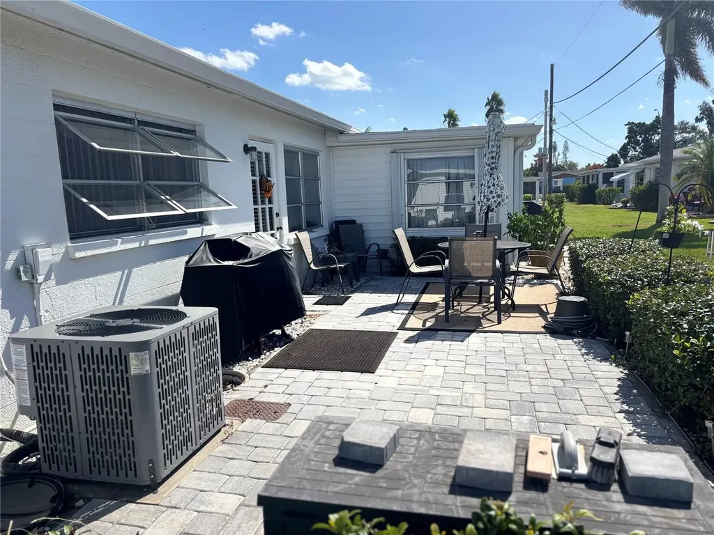 5983 Coral Way Bradenton FL 34207