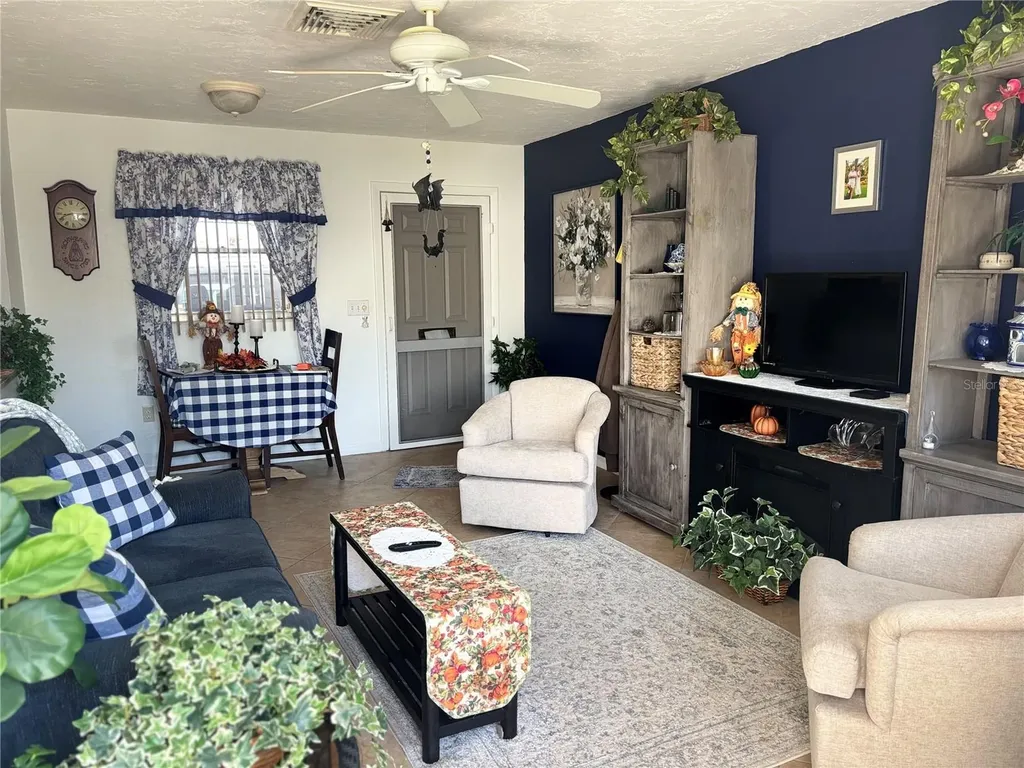 5983 Coral Way Bradenton FL 34207