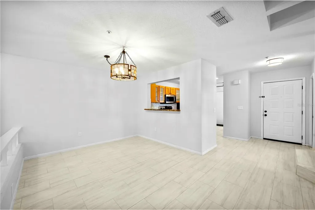 641 Maple Oak Circle Altamonte Springs FL 32701