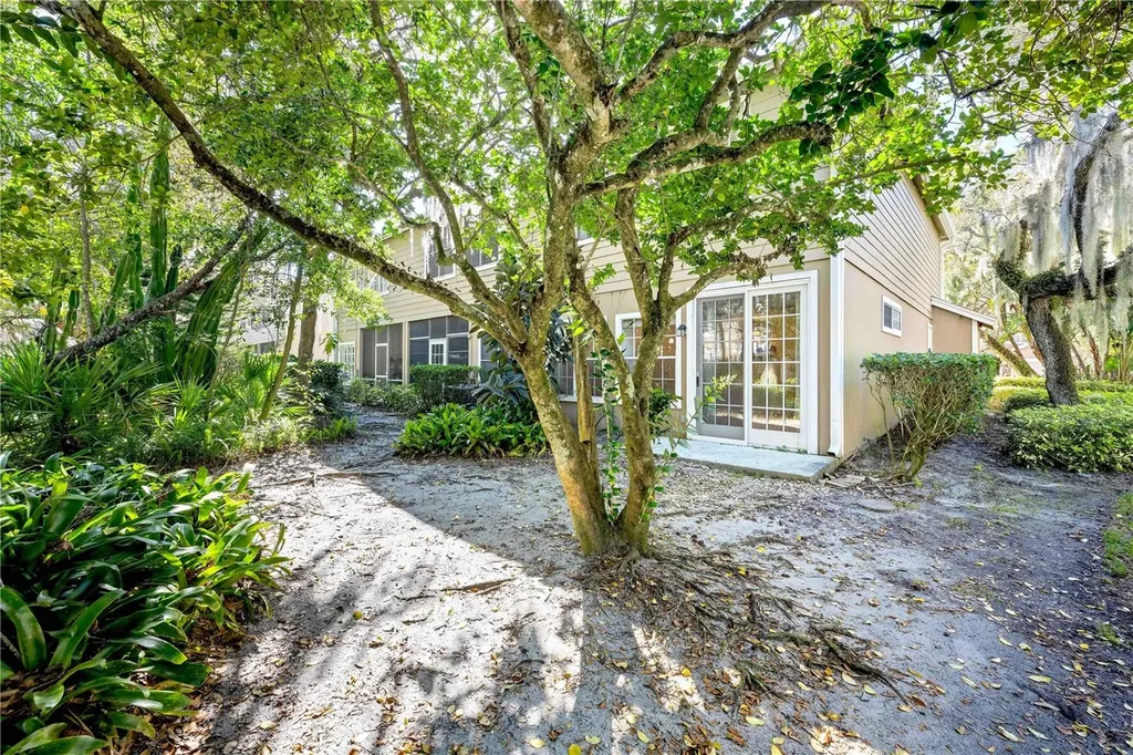 641 Maple Oak Circle Altamonte Springs FL 32701