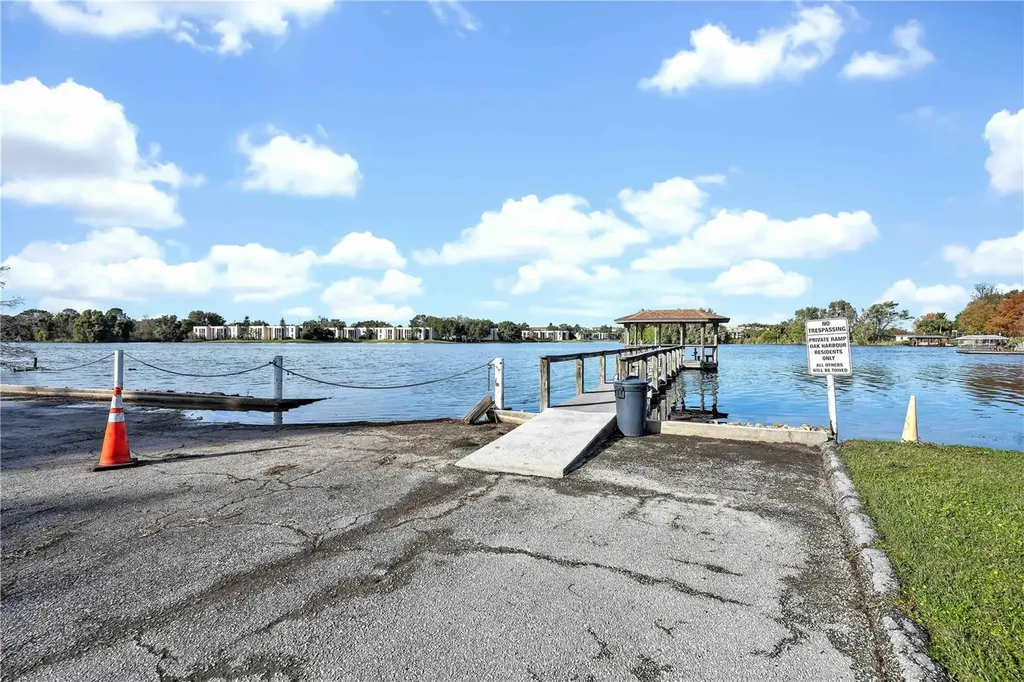 641 Maple Oak Circle Altamonte Springs FL 32701