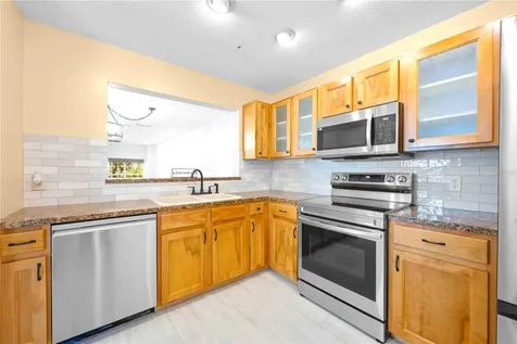 641 Maple Oak Circle Altamonte Springs FL 32701