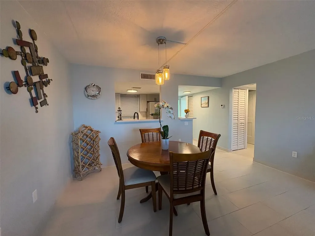 464 Paula Drive N Dunedin FL 34698