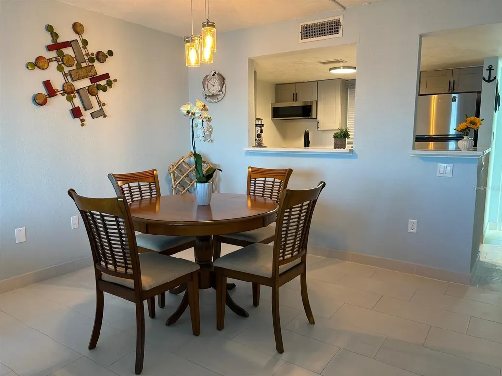 464 Paula Drive N Dunedin FL 34698