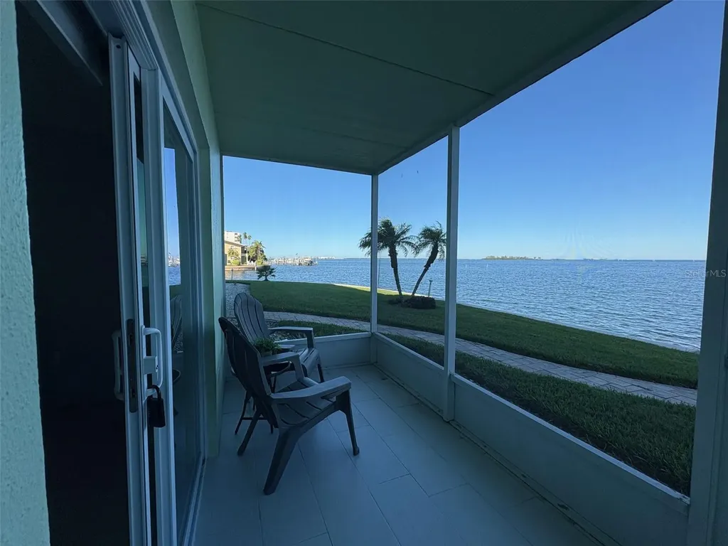 464 Paula Drive N Dunedin FL 34698