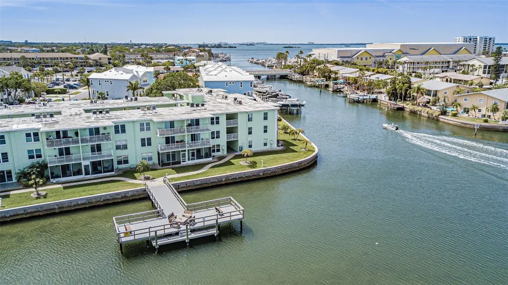 464 Paula Drive N Dunedin FL 34698