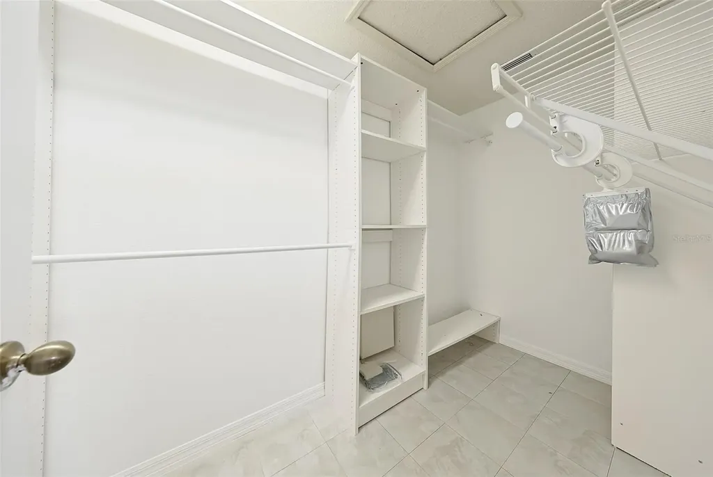 222 Lakeway Lane Apollo Beach FL 33572