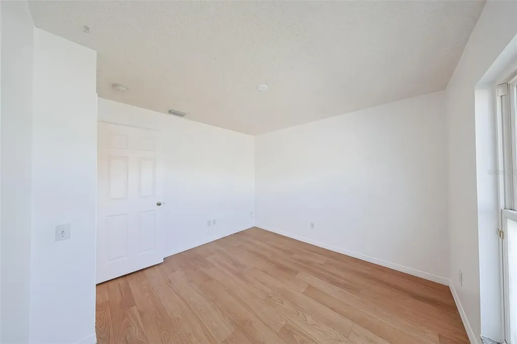 222 Lakeway Lane Apollo Beach FL 33572