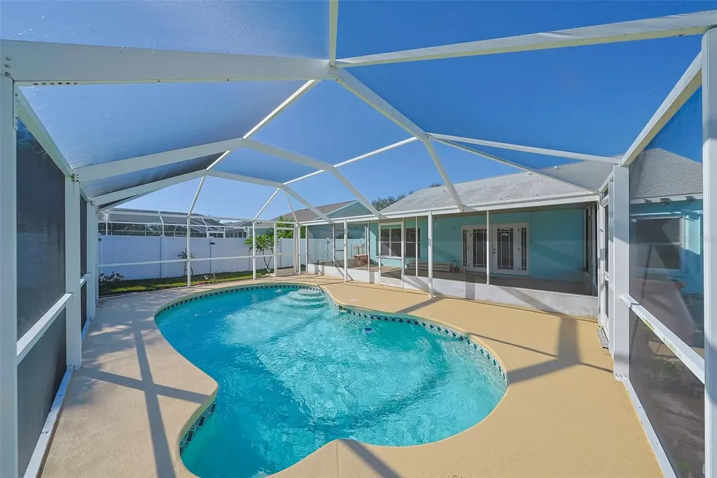 222 Lakeway Lane Apollo Beach FL 33572