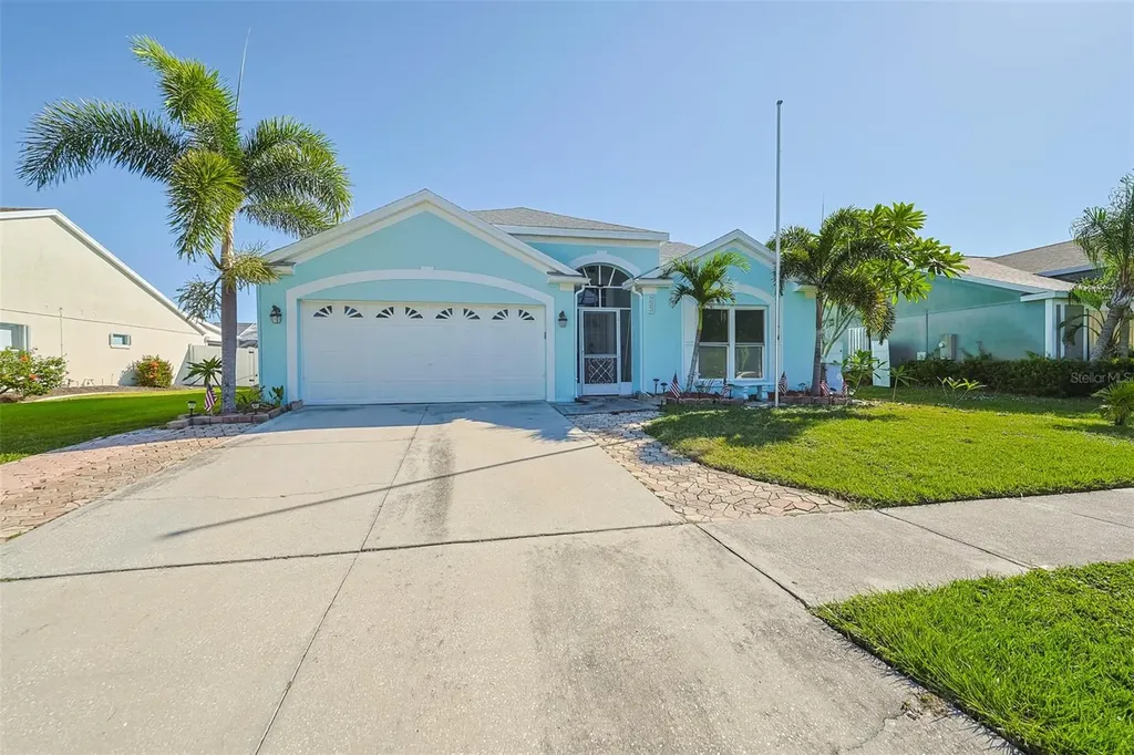 222 Lakeway Lane Apollo Beach FL 33572