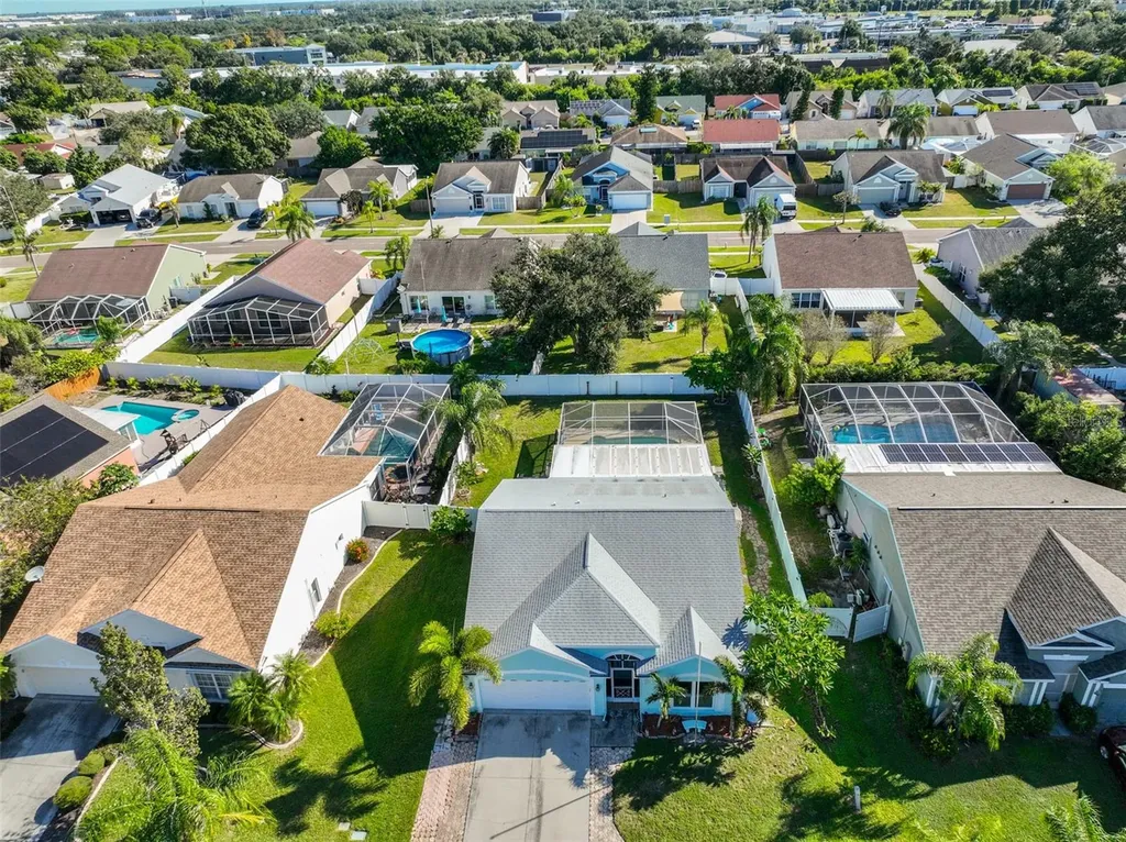 222 Lakeway Lane Apollo Beach FL 33572