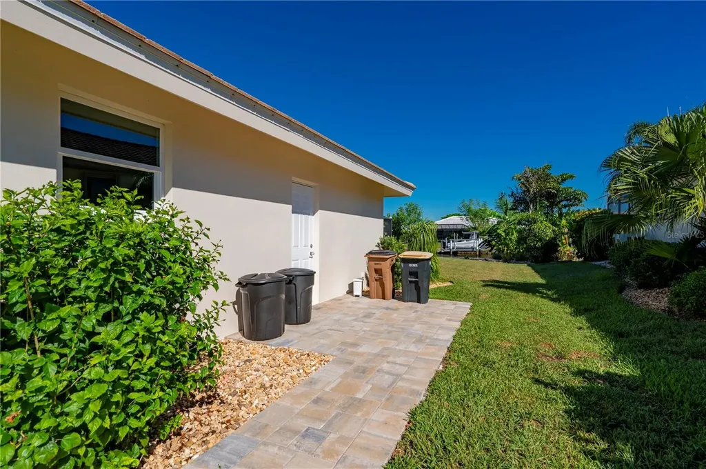 2140 Via Seville Punta Gorda FL 33950