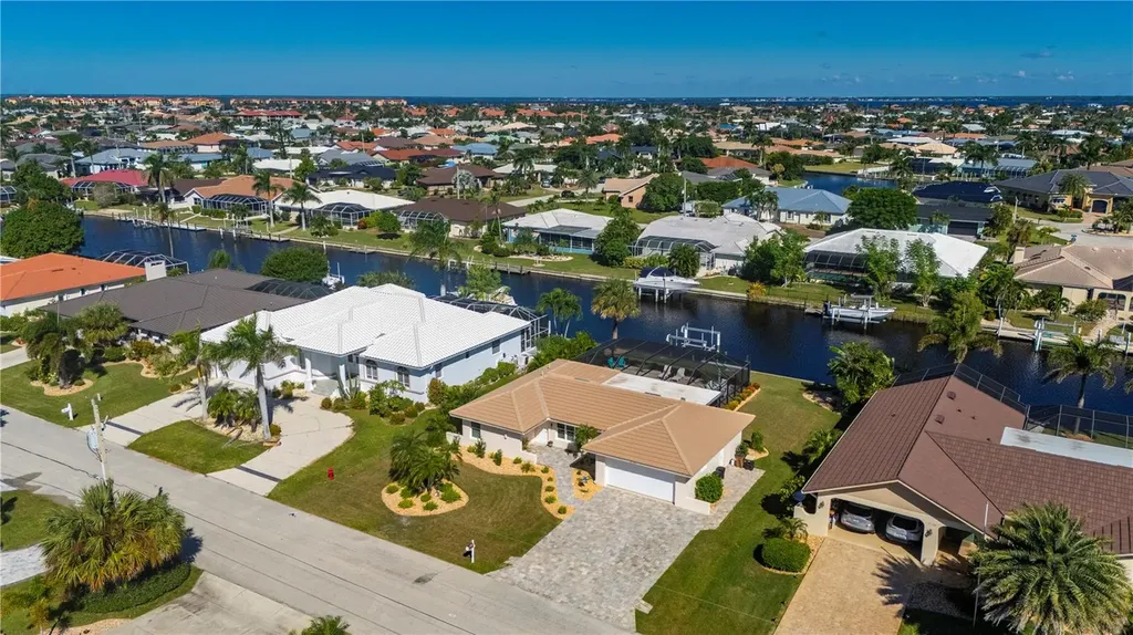 2140 Via Seville Punta Gorda FL 33950