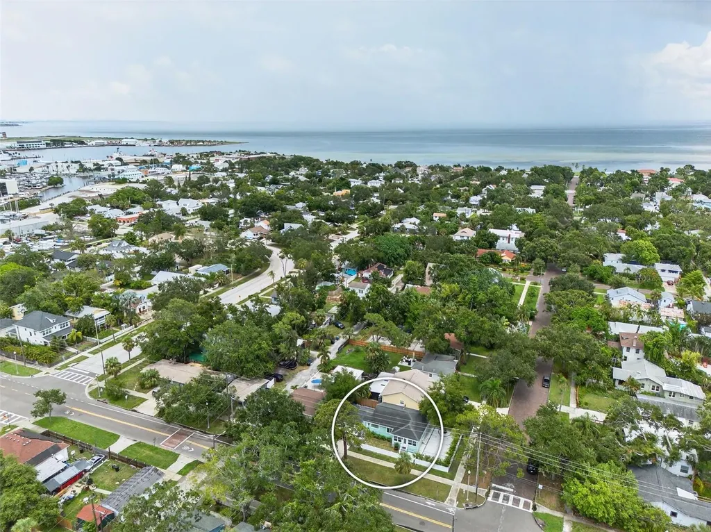 1846 3rd Street S St Petersburg FL 33705