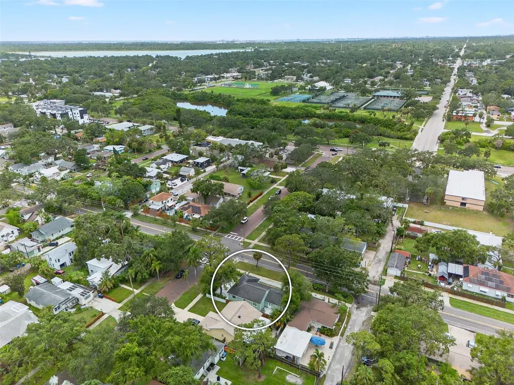 1846 3rd Street S St Petersburg FL 33705