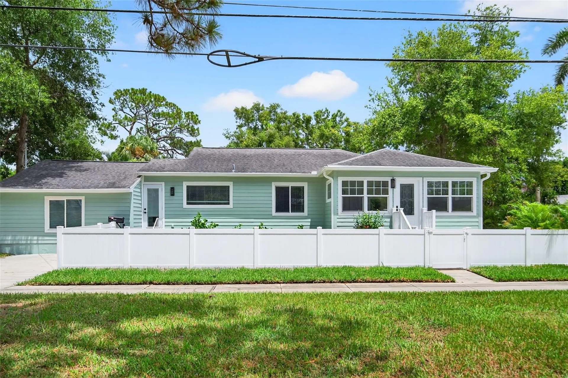 1846 3rd Street S St Petersburg FL 33705