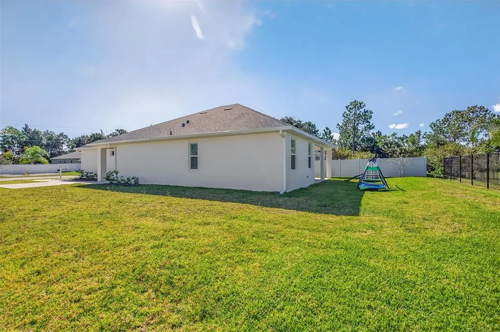 41 La Mancha Drive Palm Coast FL 32137