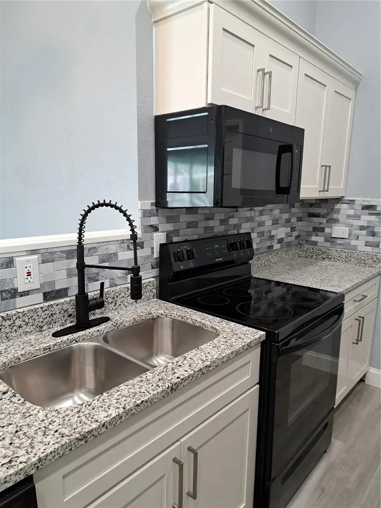26 Clintwood Avenue Englewood FL 34223