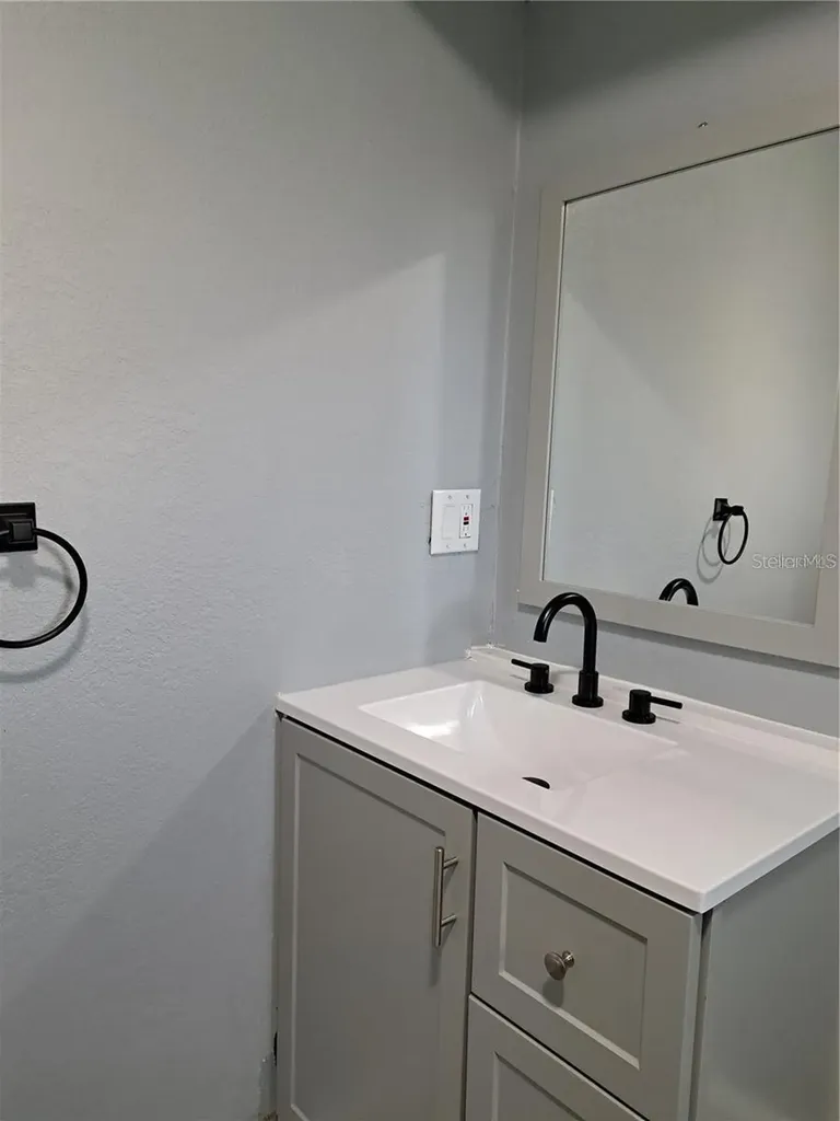 26 Clintwood Avenue Englewood FL 34223
