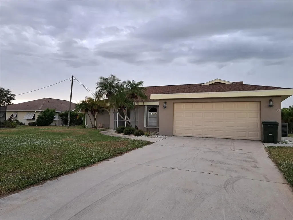 26 Clintwood Avenue Englewood FL 34223