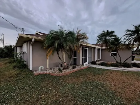 26 Clintwood Avenue Englewood FL 34223